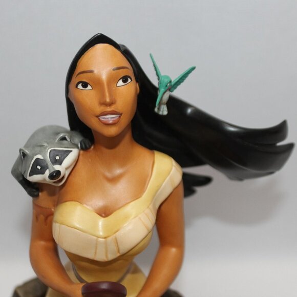 Pocahontas Tribute Series Walt Disney Classic Collection Figurine - Picture 2 of 10